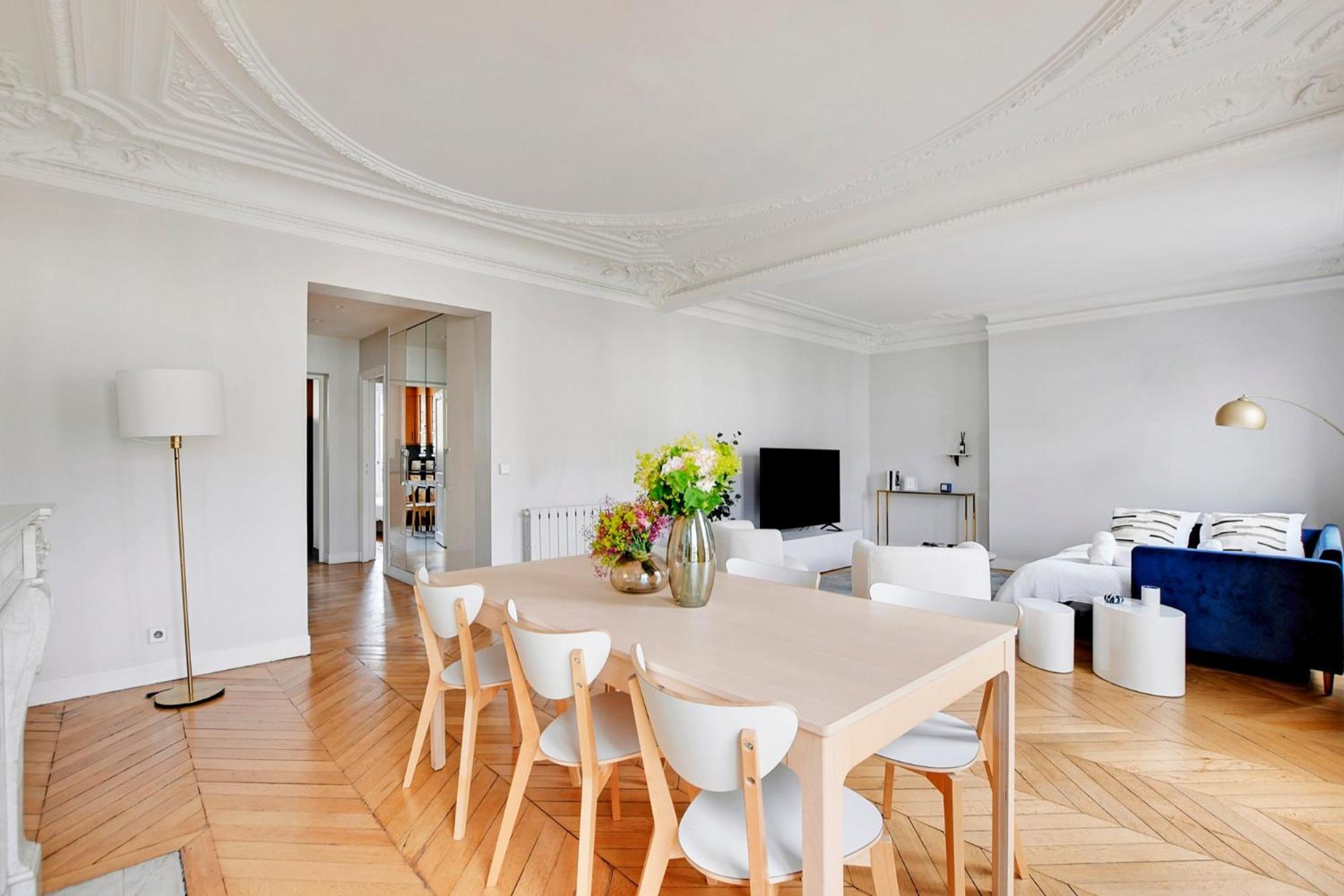 Eiffel Tower View Apartment Paris Exterior foto