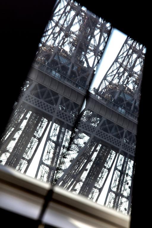 Eiffel Tower View Apartment Paris Exterior foto