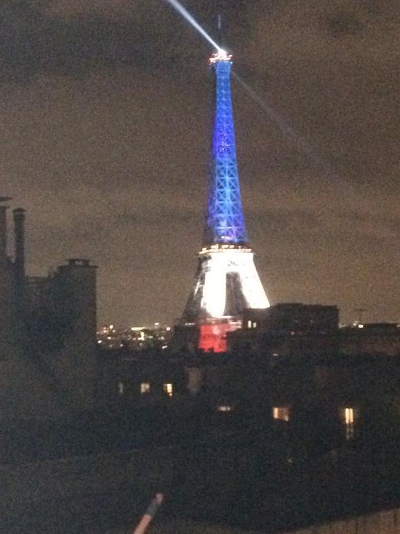 Eiffel Tower View Apartment Paris Exterior foto